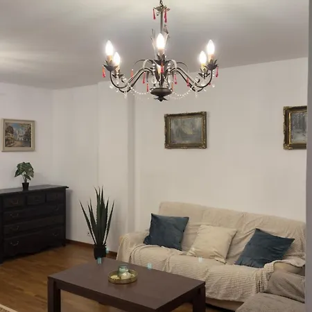 Апартаменты Vintage Luxury Flat