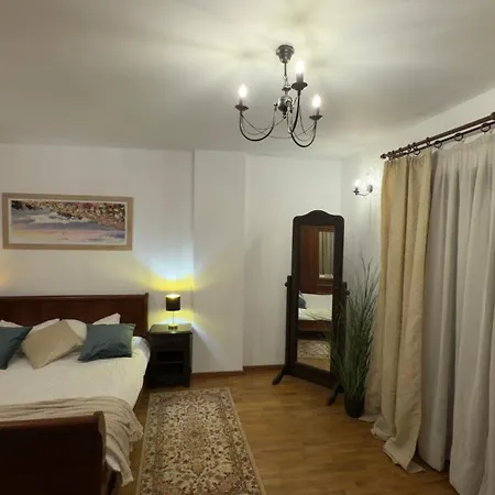 Vintage Luxury Flat *